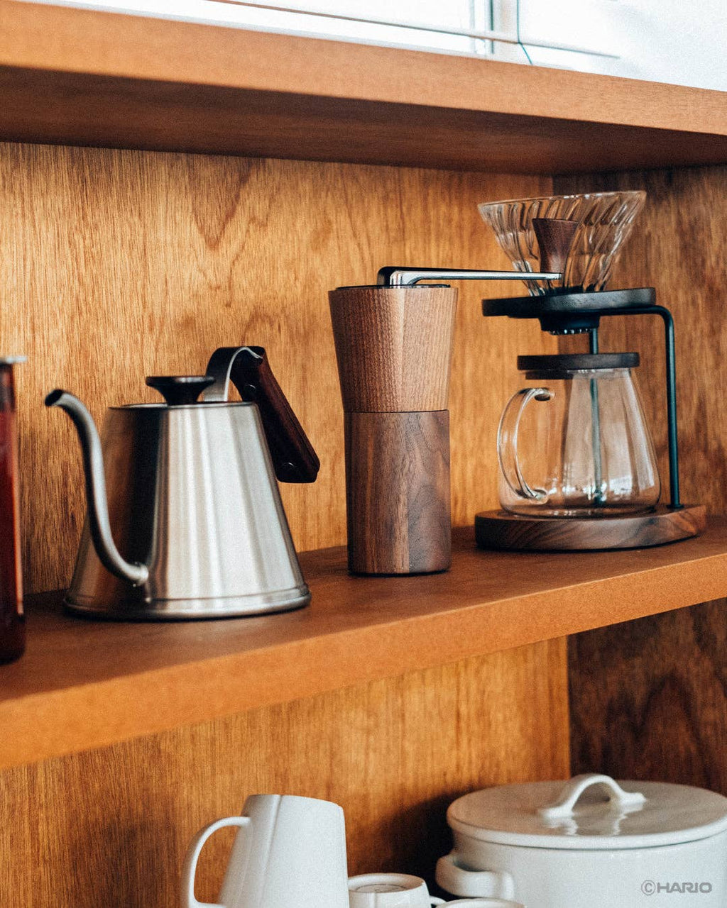 Walnut Drip Kettle 600mL Silver